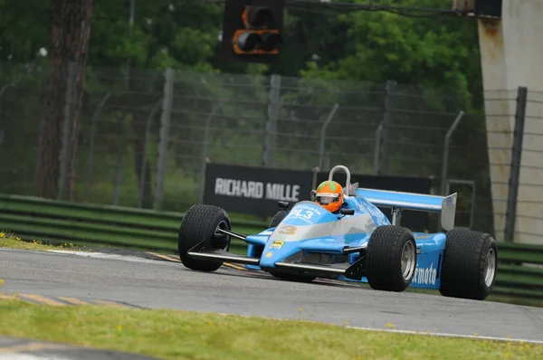 Imola, 6 Haziran 2012: Osella FA1 -D ex Piercarlo Ghinzani - Imola Classic 2012 'nin İtalya' daki Imola Pisti 'ndeki çalışması sırasında Corrado Fabi.