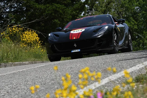 Panzano Chianti Italia Junio 2021 Unknown Drives Ferrari 812 Superfast —  Fotos de Stock