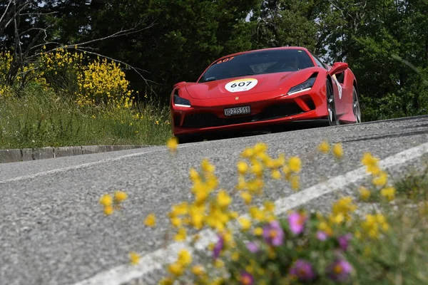 Panzano Chianti Italien Juni 2021 Unbekannter Fährt Einen Ferrari Tributo — Stockfoto