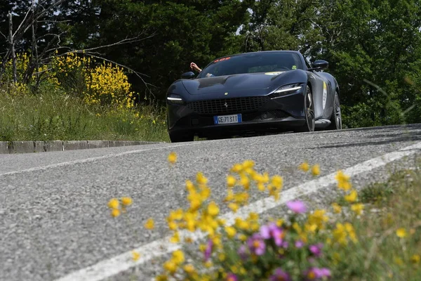 Panzano Chianti Italien Juni 2021 Unbekannter Fährt Einen Ferrari Roma — Stockfoto