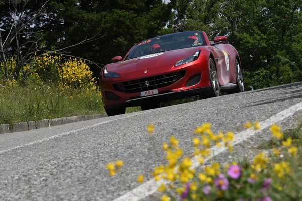 Panzano Chianti Italia Junio 2021 Unknown Drives Ferrari Portofino 2020 — Foto de Stock