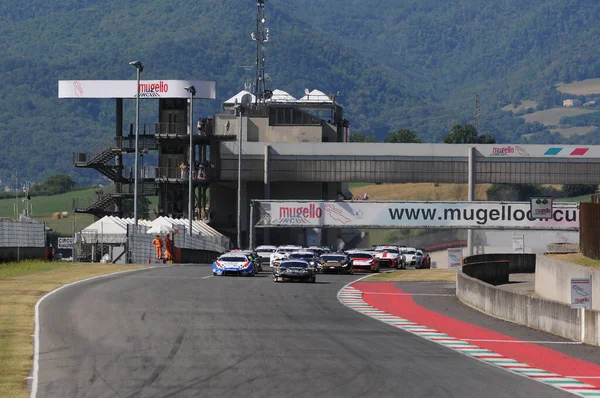 Circuito Mugello Itália Julho 2016 Começo Corrida Campeonato Italiano Circuito — Fotografia de Stock