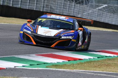 Scarperia, (IT) 2 Temmuz 2021: Magnoni - Zanotti takımından Honda NSX İtalya Şampiyonası 'nın Mugello Pisti' nde oynanan Qualifyng oturumu sırasında.