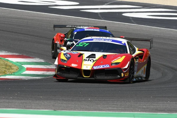 Scarperia Julio 2021 Ferrari 488 Challenge Evo Team Corse Drive — Foto de Stock