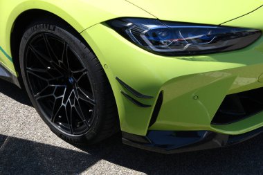 Mugello Circuit IT, Temmuz 2021: İtalya 'nın Mugello Pisti Paddock' unda BMW M4 Darbe Güvenliği Aracının Detayları.