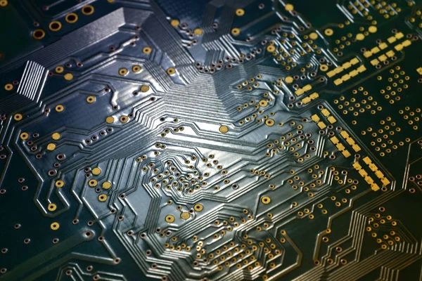 Elektronik bileşenlerin, elektronik panoların yakın plan görüntüleri.