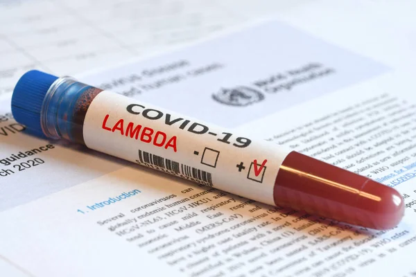 Кровоносна Трубка Перевірки Вірусу Covid Lambda Варіант Позитивним Результатом Папері — стокове фото