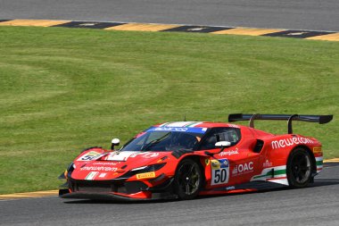 Scarperia, İtalya - 14 Eylül 2025: Mann takımından Ferrari 296 GT3 - Ulrich, İtalya Şampiyonası GT Endurance yarışı sırasında Mugello Pisti 'nde.