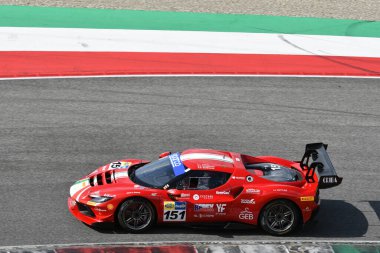 Scarperia, İtalya - 14 Eylül 2025: Ferrari 296 Megna 'nın AF CORSE sürüşü - Barbolini İtalya Şampiyonası sırasında Mugello Pisti' nde GT Endurance yarışı düzenlendi.