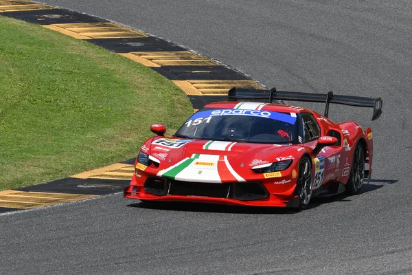 Scarperia, İtalya - 14 Eylül 2025: Ferrari 296 Megna 'nın AF CORSE sürüşü - Barbolini İtalya Şampiyonası sırasında Mugello Pisti' nde GT Endurance yarışı düzenlendi.