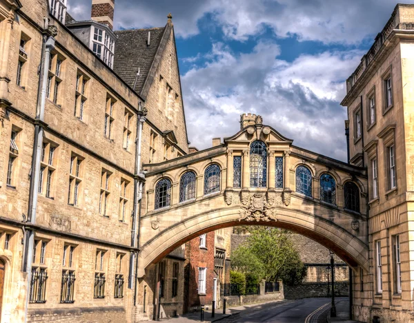 Puente de Hertford o "Puente de suspiros" en Oxford, Reino Unido —  Fotos de Stock