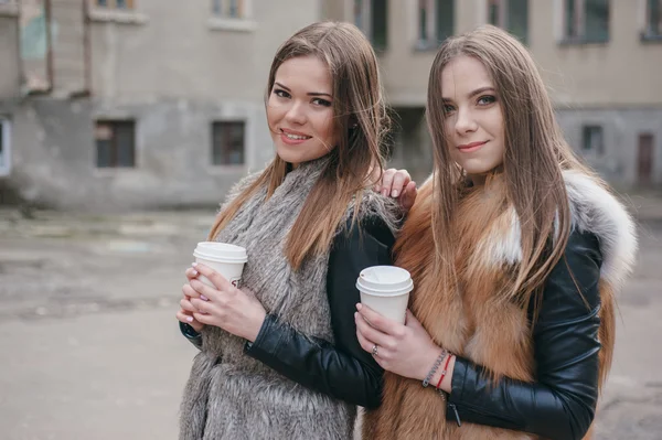 Modell hösten i parken — Stockfoto