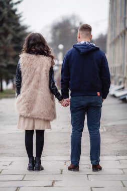 kaç bahar aşk içinde