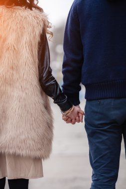 kaç bahar aşk içinde