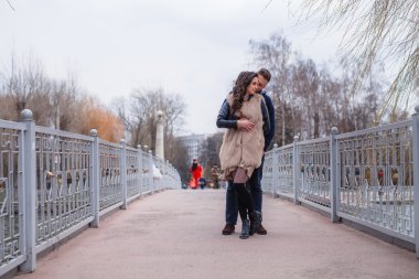 kaç bahar aşk içinde