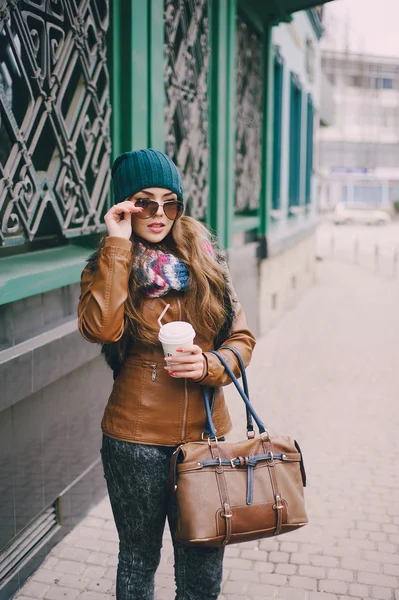 Beautiful fashion girls outdoor — Stock Photo, Image