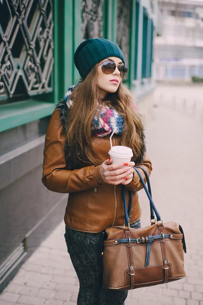 Beautiful fashion girls outdoor — Stock Photo, Image