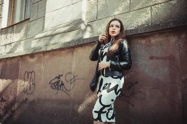 Beautiful girl on a walk — Stock Photo, Image