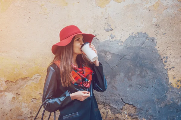 Pretty girls on a walk — Stock Photo, Image