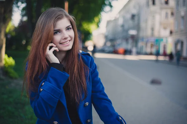 Lady for a walk — Stock Photo, Image