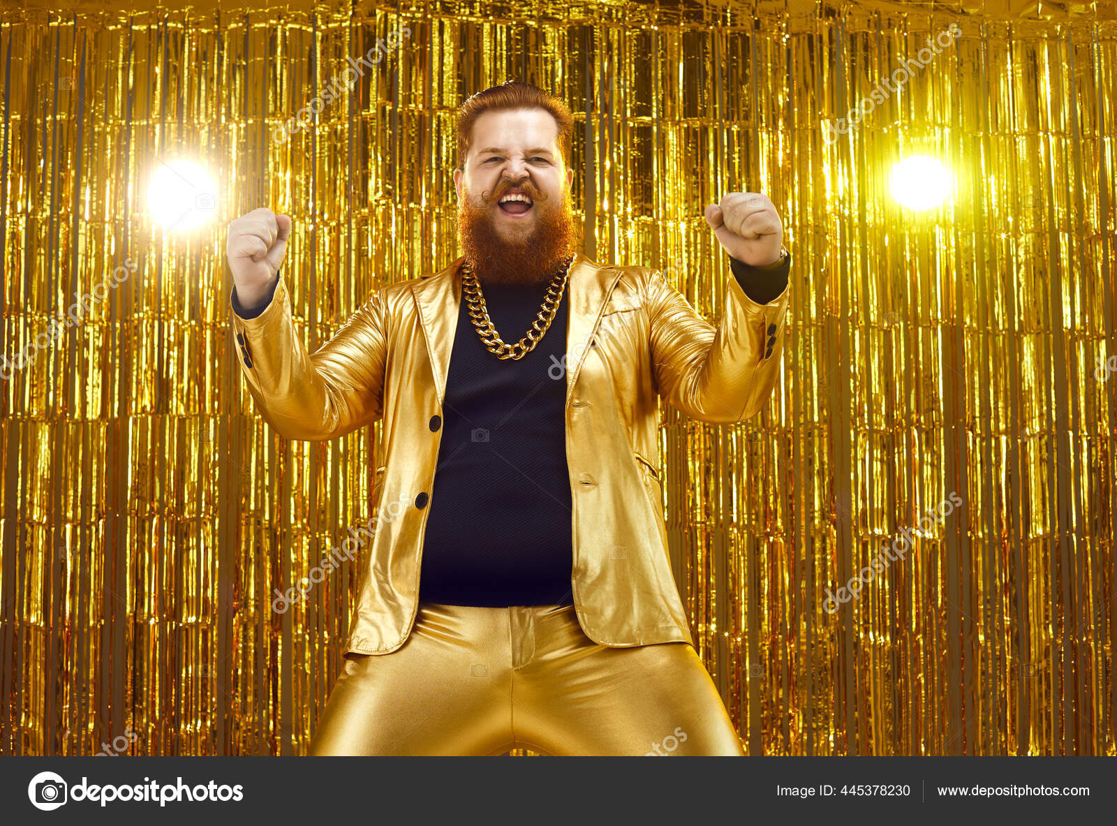 terno roupa de gordinho Engraçado gordinho homem em terno funky e corrente de ouro