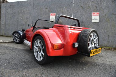 Red Westfield Se.NA 2.0 Aspied spor araba