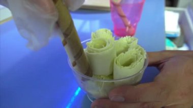 Şef limon dondurma gofret sopa ile Süsle