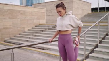 Antrenmandan önce ısınma ve esneme hareketleri