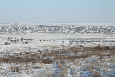 Köyde kış manzarası