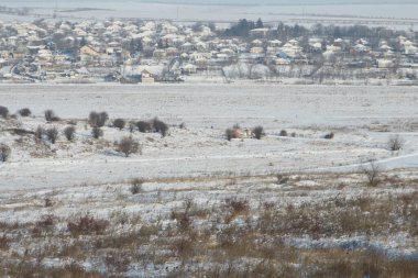 Dağlarda kış manzarası