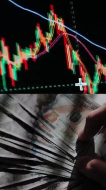 Finansal piyasadaki kripto para biriminin dijital bir grafiği gündelik olarak yükseldiğini veya düştüğünü gösteriyor. Bitcoin değeri ve kriz sırasında dijital varlık yatırımcıları için bir dolar. Tüccar kârı.