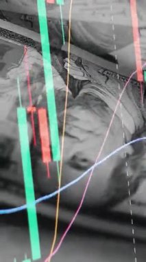 Finansal piyasadaki kripto para biriminin dijital bir grafiği gündelik olarak yükseldiğini veya düştüğünü gösteriyor. Bitcoin değeri ve kriz sırasında dijital varlık yatırımcıları için bir dolar. Tüccar kârı.