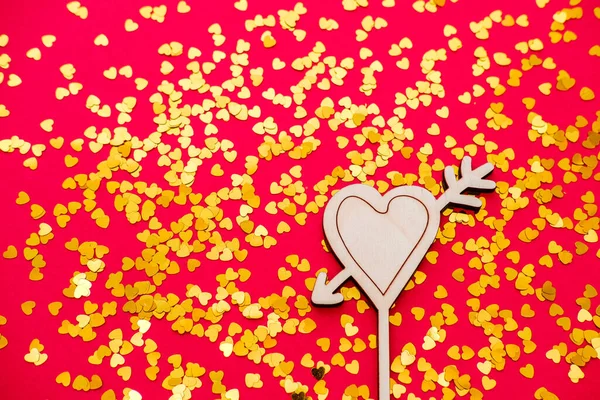 Corazón Sobre Fondo Rojo Como Signo Del Día San Valentín — Foto de Stock