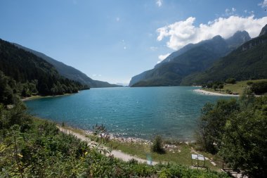Göl Manzaralı montains üzerinden
