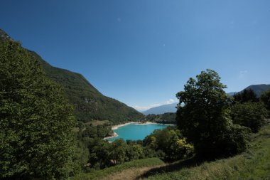 Göl Manzaralı montains üzerinden