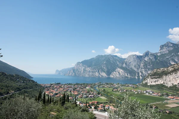 Vista lago da monti — Foto Stock