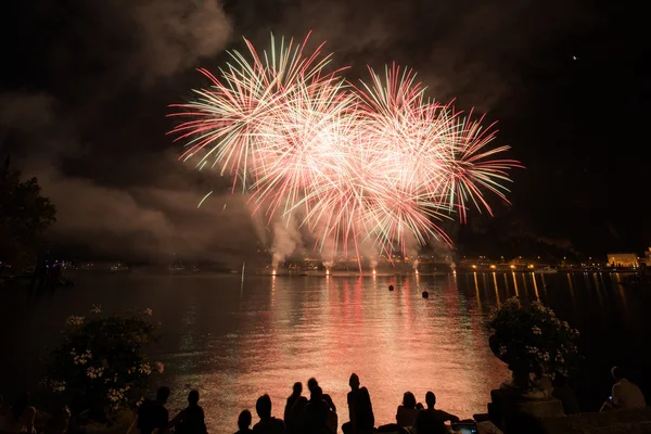 Fireworks on garda lake — Stock Photo, Image