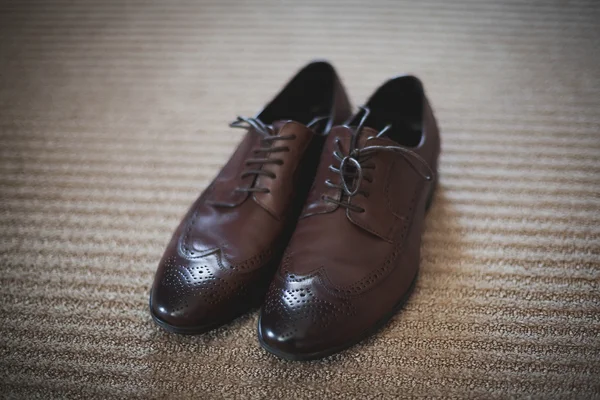 Pár klasszikus barna bőr férfi cipő — Stock Fotó
