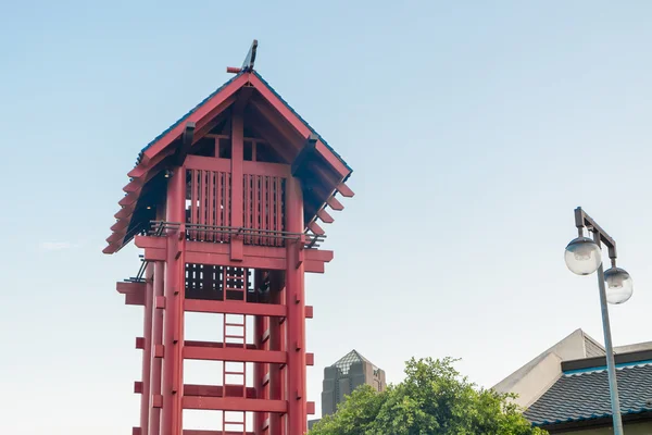 Los Angeles, USA - August 8, 2016 : Little Tokyo watchtower at Little Tokyo Historic District., famous attraction place for traveler enjoying japanese culture and food in Los Angeles — Stock Photo, Image