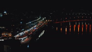 Kiev 'in gece manzarası, şehir ışıkları