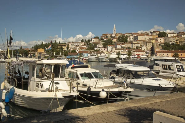 Rovinj Croacia Septiembre 2019 Barcos Puerto Rovinj Mar Adriático Croacia —  Fotos de Stock