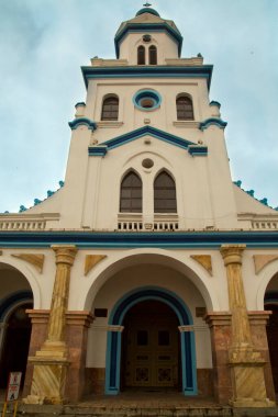 CUENCA, Ekvador, 29 Haziran 2019. Cuenca, Ekvador 'daki Turi Kilisesi manzarası. 