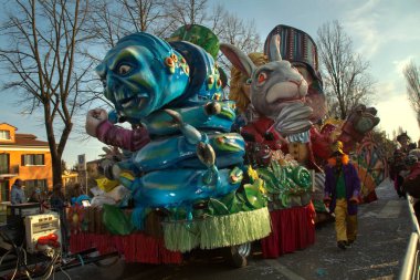 İtalya, Venedik, 22 Şubat 2020 'de. Venedik, İtalya 'da geleneksel karnaval alları.   