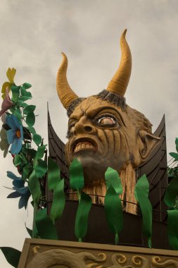 Viareggio, İtalya 'da. 23 Şubat 2020 'de. Viareggio, İtalya 'da geleneksel karnaval alayı. 