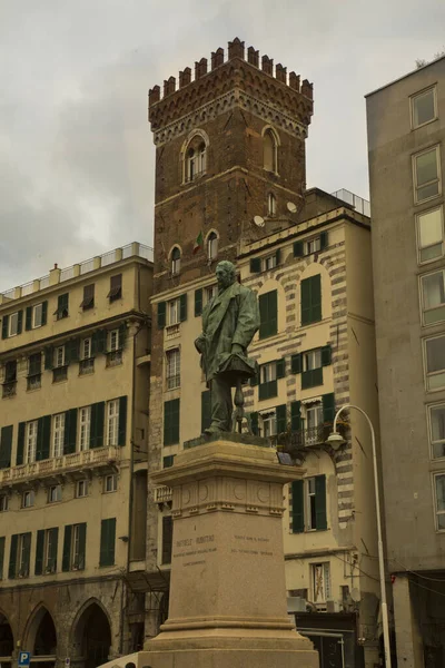 Italia Genia Febrero 2020 Estatua Augusto Rivalta Piazza Caricamento Génova —  Fotos de Stock