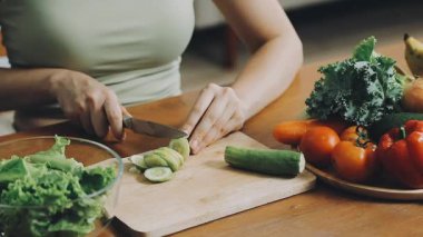 kadın yemek sağlıklı yemek