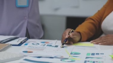 Ofiste çalışan iş ekibi..