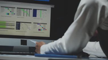 Ofiste çalışan iş ekibi.