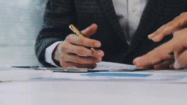 Ofisteki iş adamı. iş kavramı