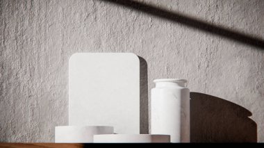 Beyaz mermer podyumlar ahşap masanın üzerinde ürün sergilenmesi için. Vazo ve desenli duvarlı minimalist 3D işlemeli. Doğal ışıklandırma ve güçlü gölgelerle kozmetik ya da cilt bakımı için günışığı arka planı.